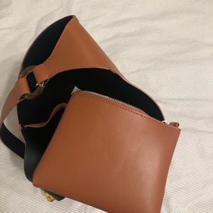 Bucket Tote (brown)